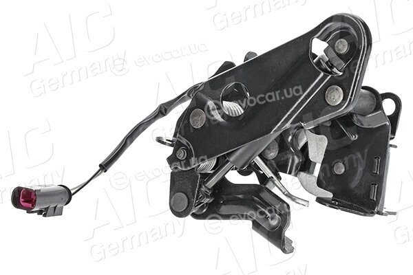 AIC 57885