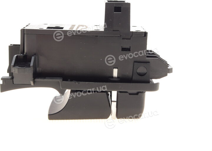 AIC 57946