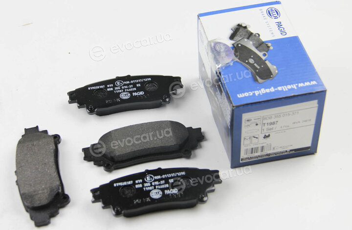 Hella 8DB 355 015-371