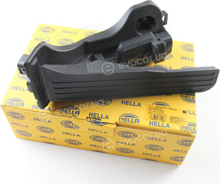 Hella 6PV 010 946-021