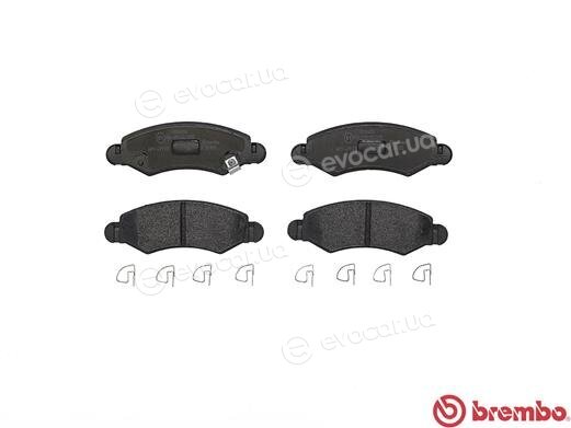 Brembo P 79 015