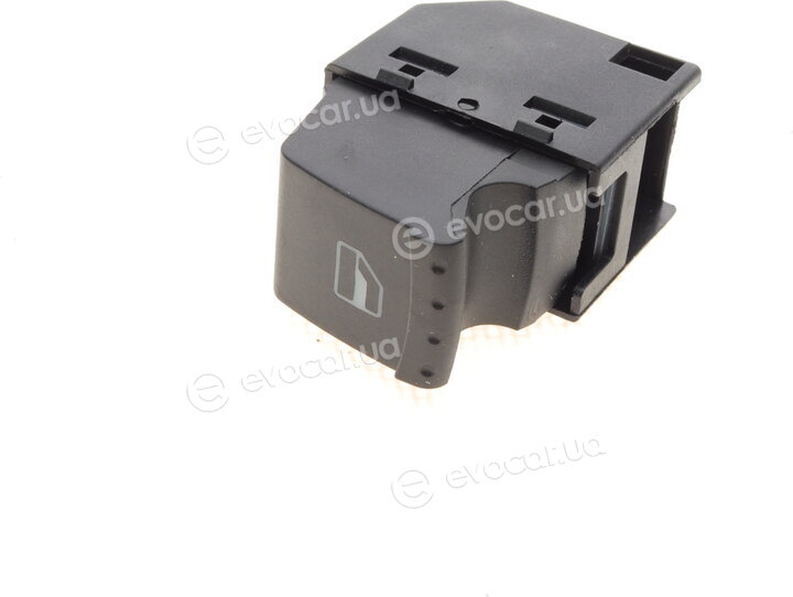 AIC 52784