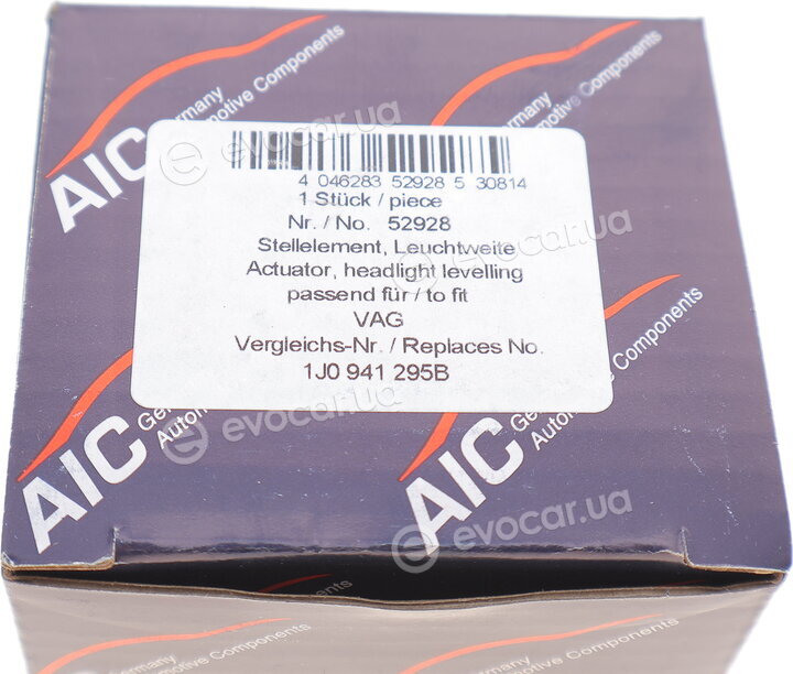 AIC 52928