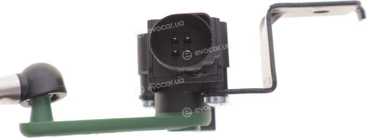 AIC 58933