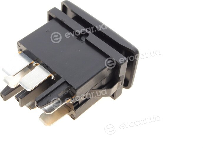 AIC 52782