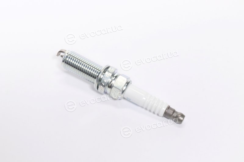 Renault / Nissan 82 00 587 901