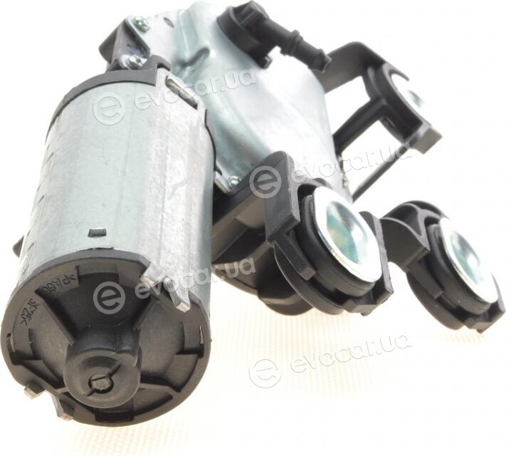 AIC 56128