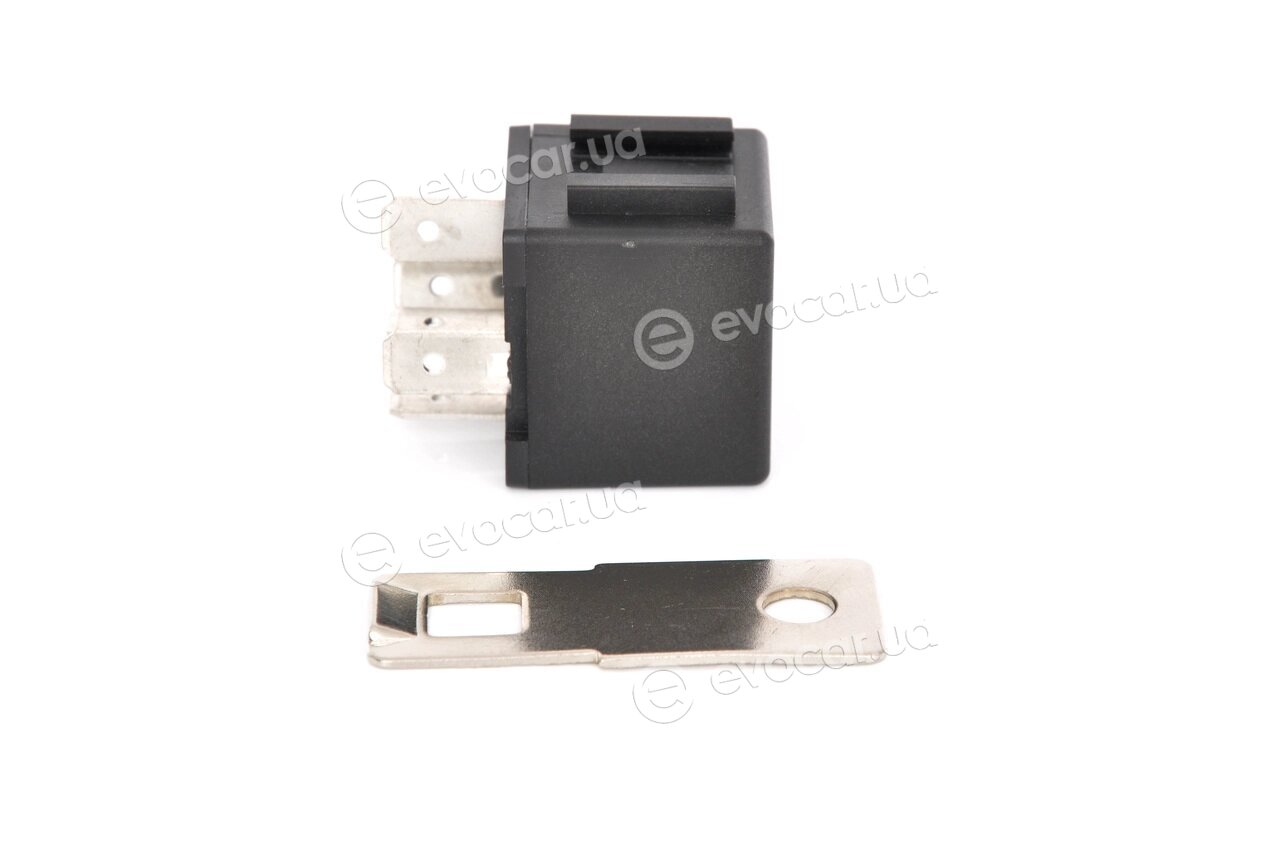 Bosch 0 986 AH0 613