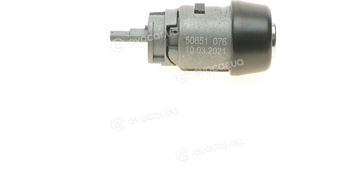 AIC 50651