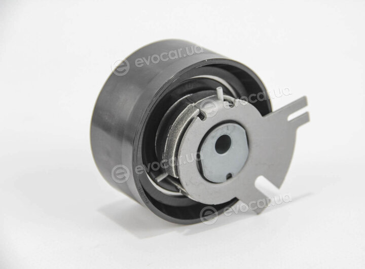 Hutchinson KH 153