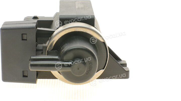 AIC 57868