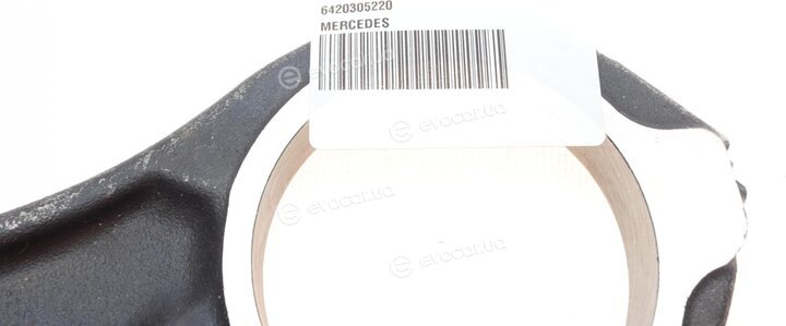 Mercedes-Benz A6420305220