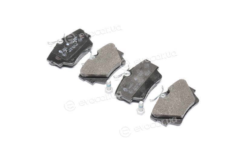 Renault / Nissan 7701 054 772