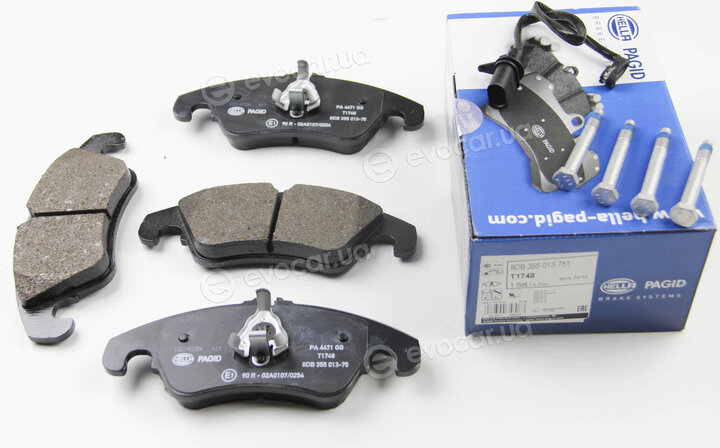 Hella 8DB 355 013-751
