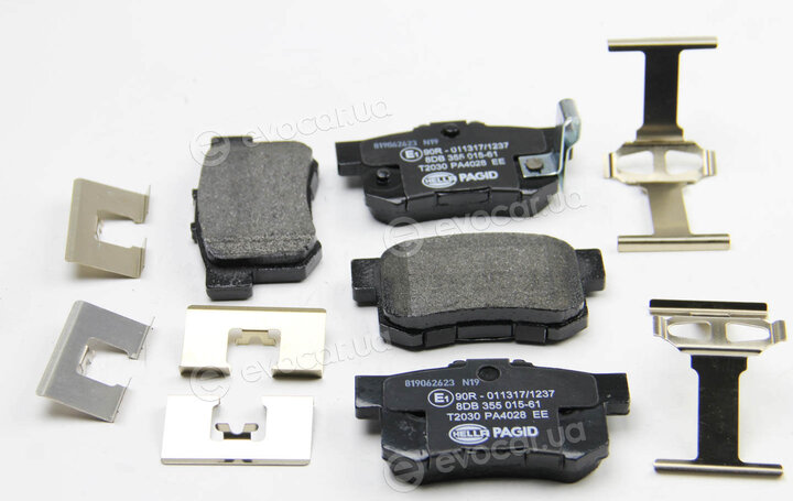 Hella 8DB 355 015-611