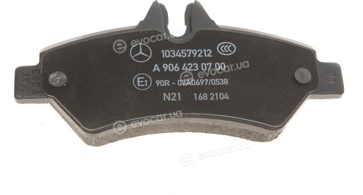 Mercedes-Benz A9064200100