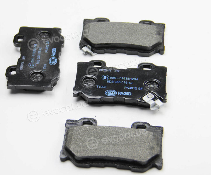 Hella 8DB 355 015-421