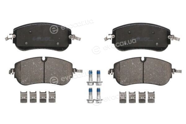 Jaguar / Land Rover LR174900