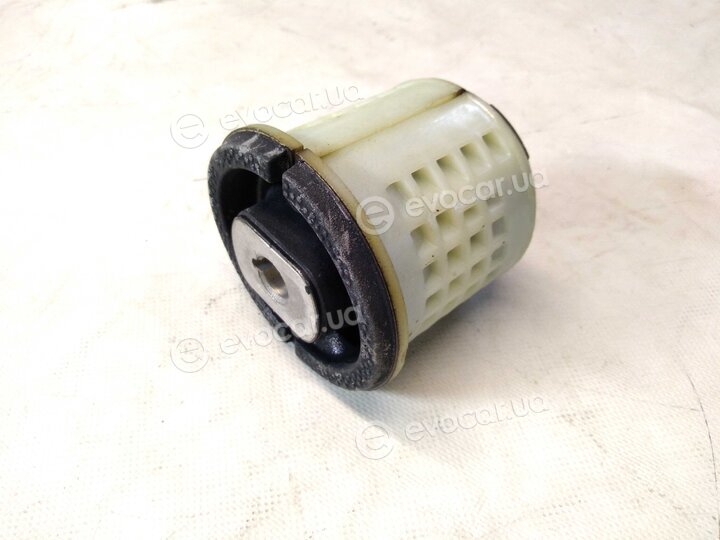 Kia / Hyundai 55160-F2100