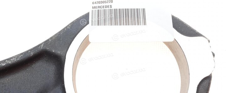 Mercedes-Benz A6420305220