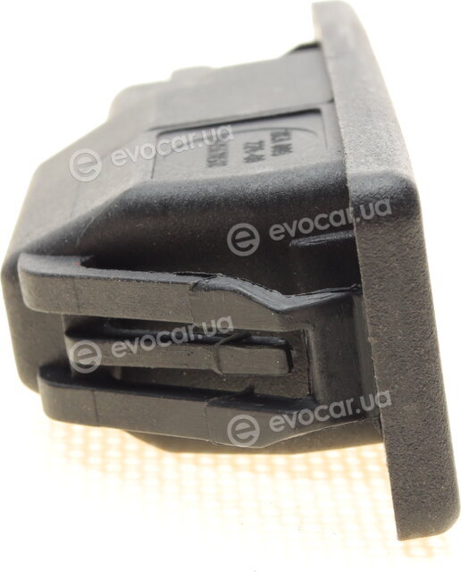 Autotechteile 100 8200