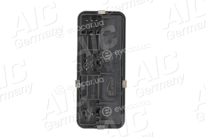 AIC 58851