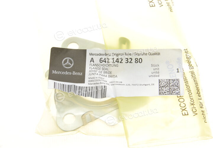 Mercedes-Benz A6421423280