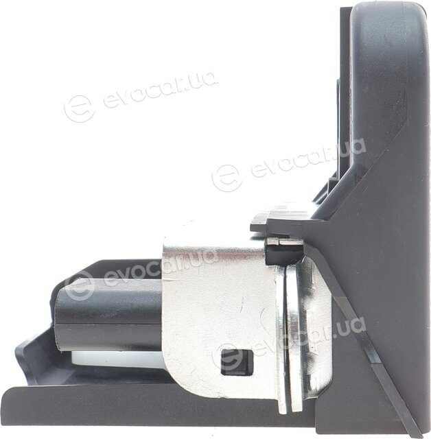 AIC 75990