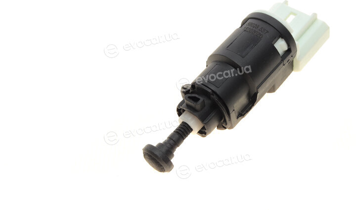 AIC 56028