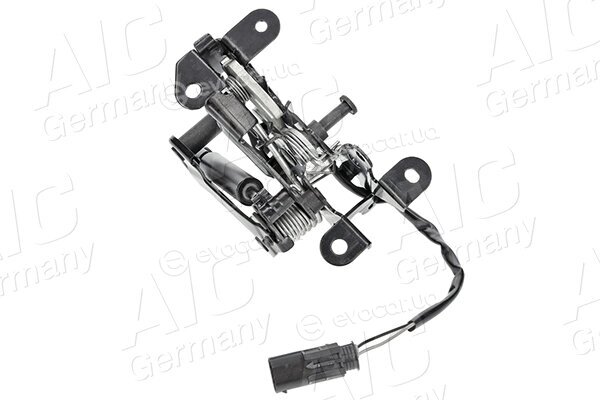 AIC 57885